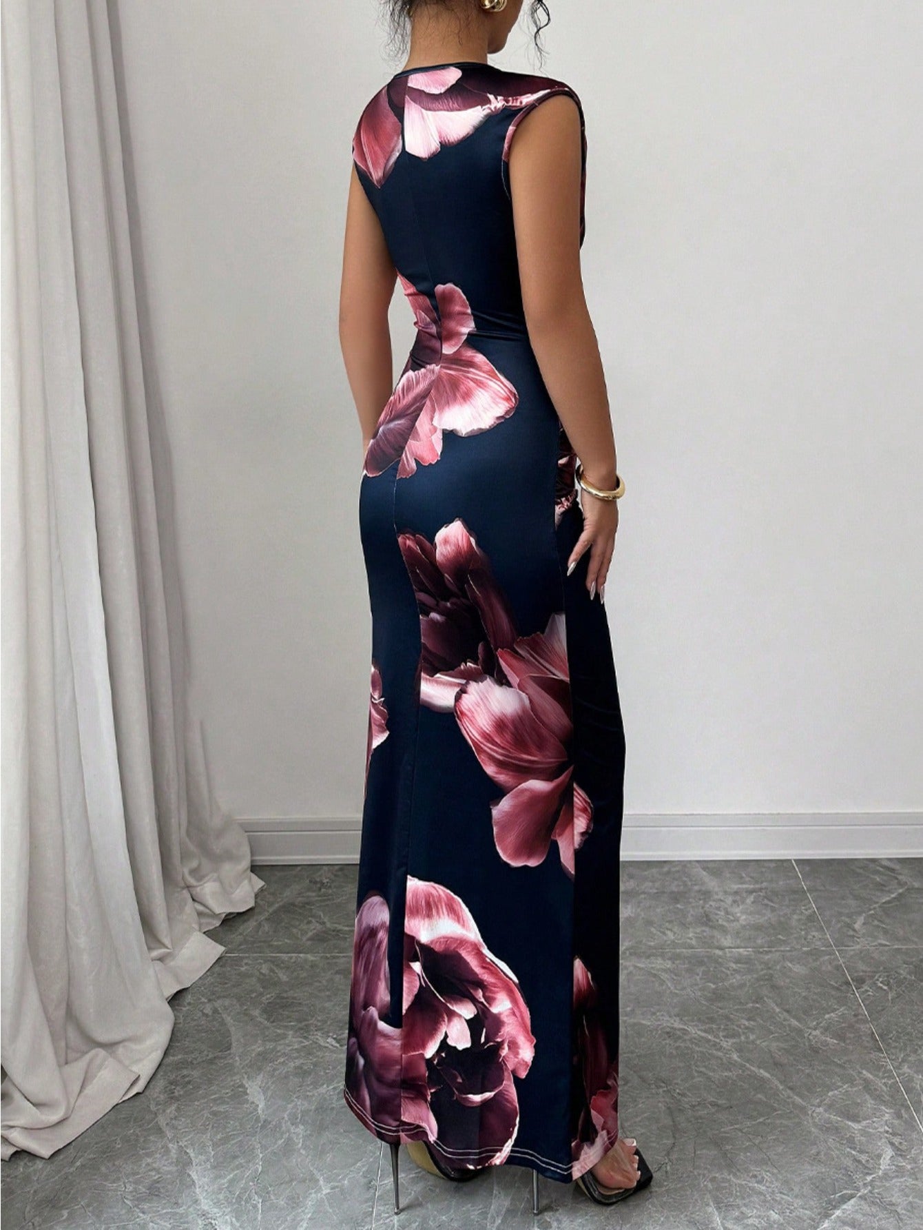 Women's Slim Fit Sleeveless Bodycon Dress - Dark Navy Blue Floral Print A-Line Mid-Length Dress, Machine Washable Elegant Party & Travel Dress for Spring Summer Fall, Tight Fitted Dress, Sophisticated Craftsmanship, Street St