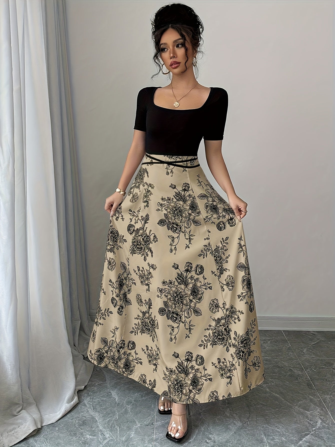 Retro Square Neck Short Sleeved Printed High Waisted And Stylish Elegant Dress