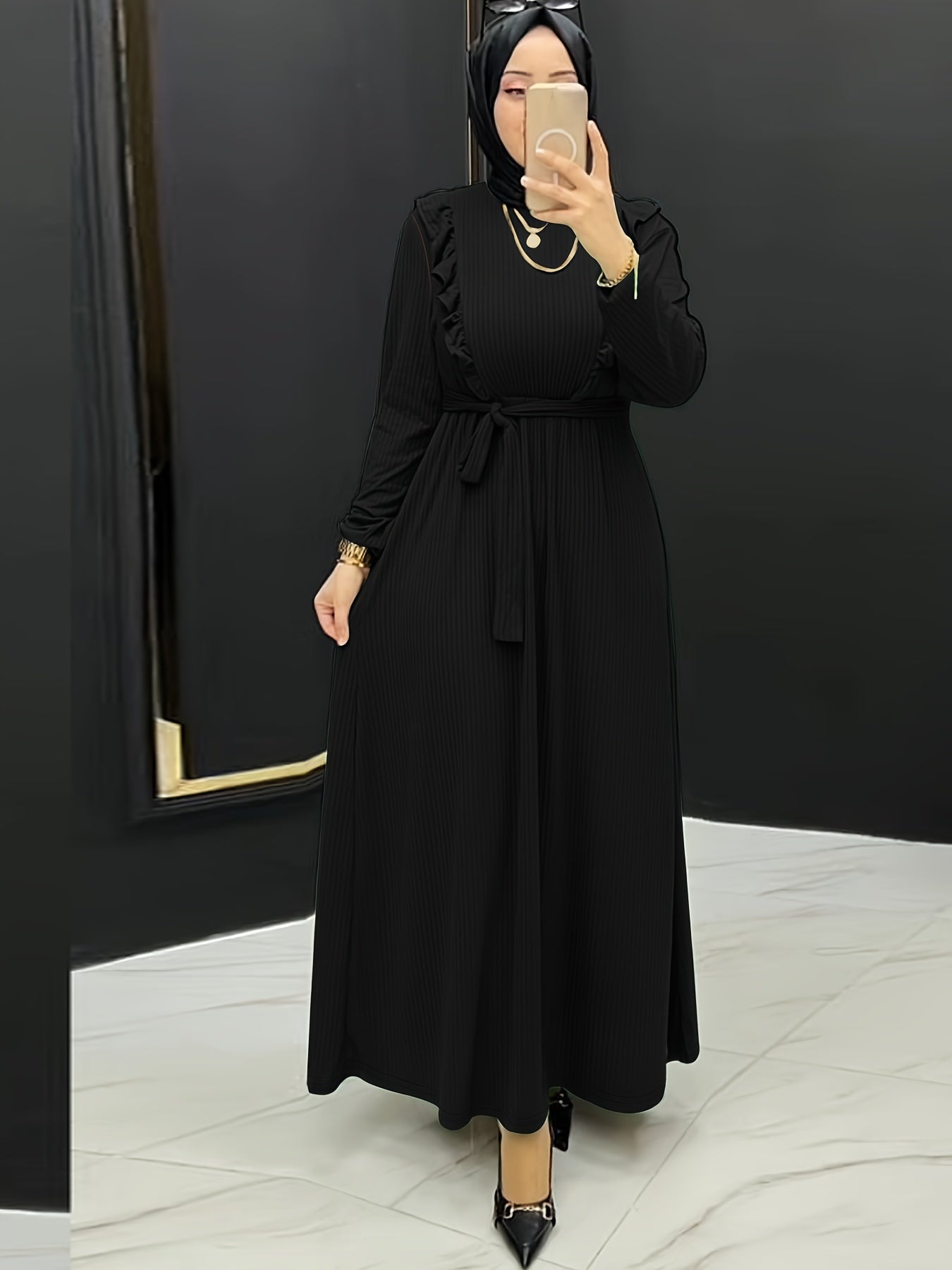 Elegant, Comfortable Solid Color Maxi Dress for Women - Polyester & Spandex Blend, Machine Washable, Belt Detail, Perfect for All Seasons