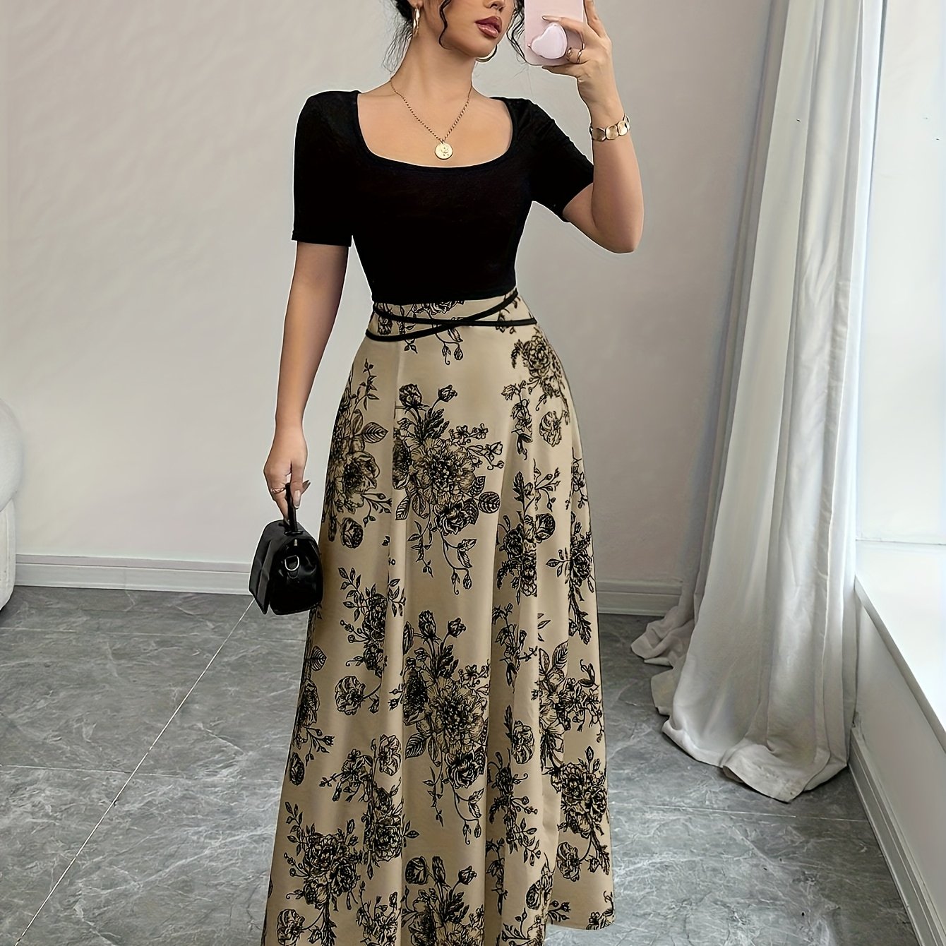Retro Square Neck Short Sleeved Printed High Waisted And Stylish Elegant Dress
