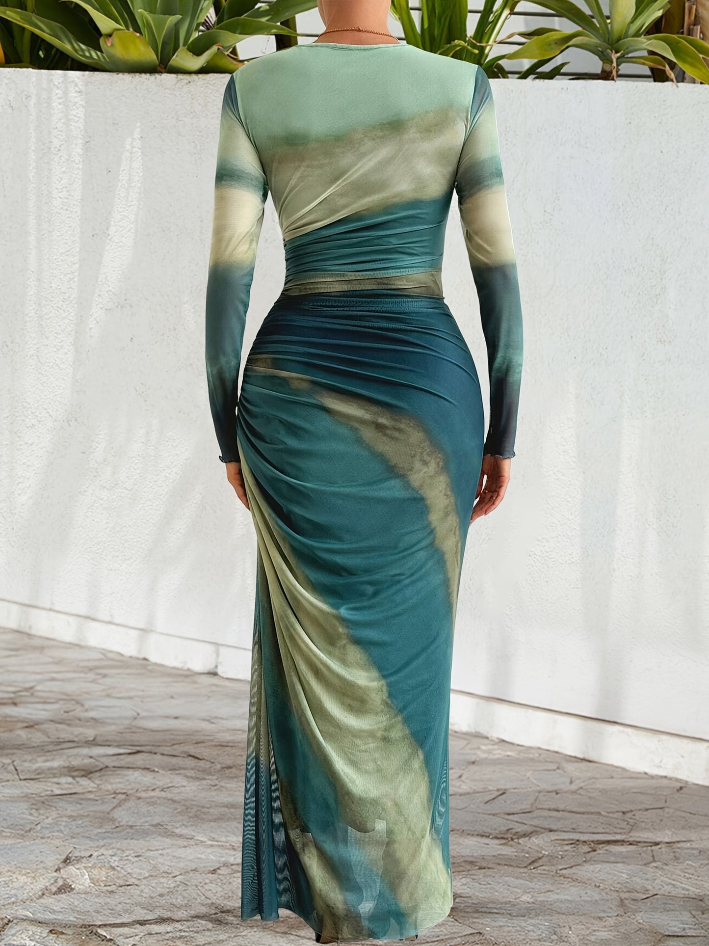 Women's Elegant Formal & Party Dress - Teal to Green Gradient, Stretchy Gauze-like Fabric, Flattering Slim Fit Mermaid-like silhouette for Evening Events, Weddings, Business Functions - Easy Hand Wash Care, Elegant Formal Dre