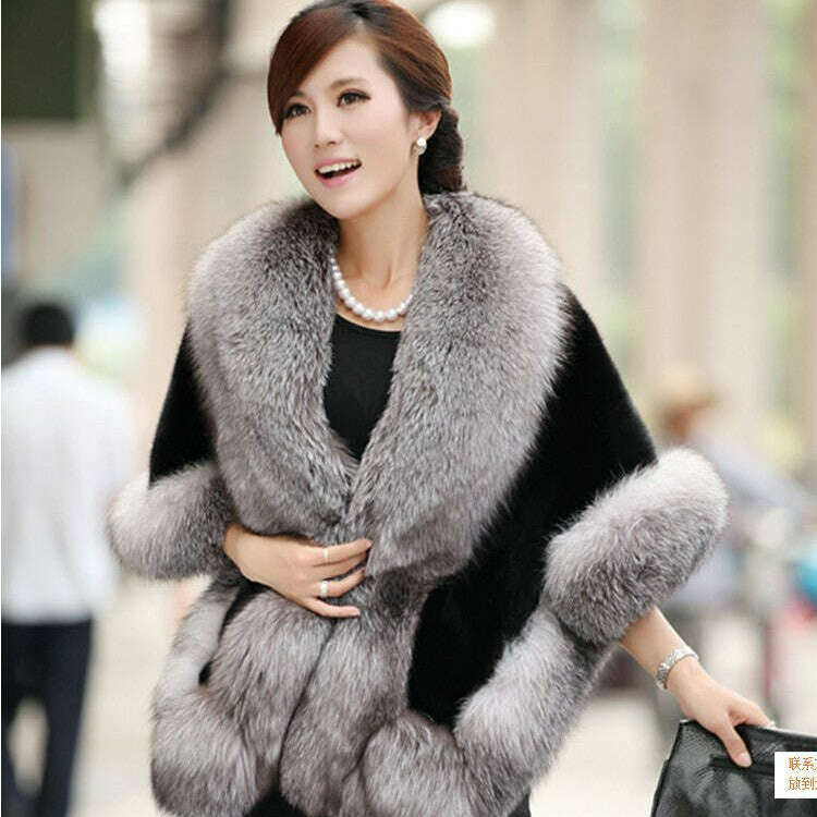 Elegant Faux Fur Bridal Wrap – Perfect for Winter Weddings