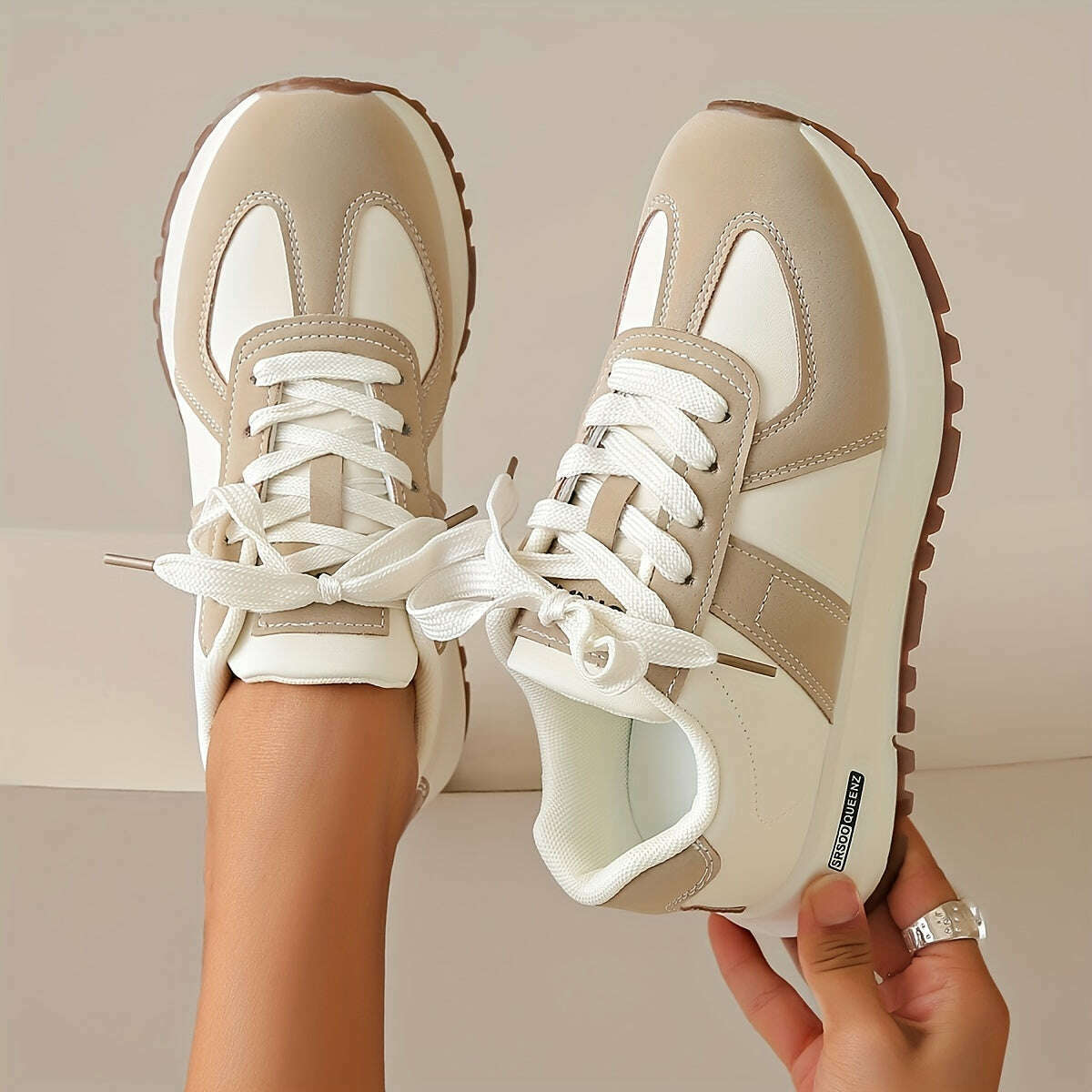 Women's Lightweight Casual Sneakers