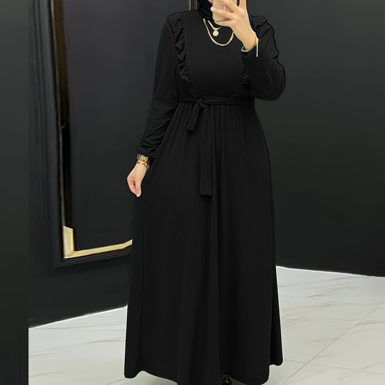 Elegant, Comfortable Solid Color Maxi Dress for Women - Polyester & Spandex Blend, Machine Washable, Belt Detail, Perfect for All Seasons