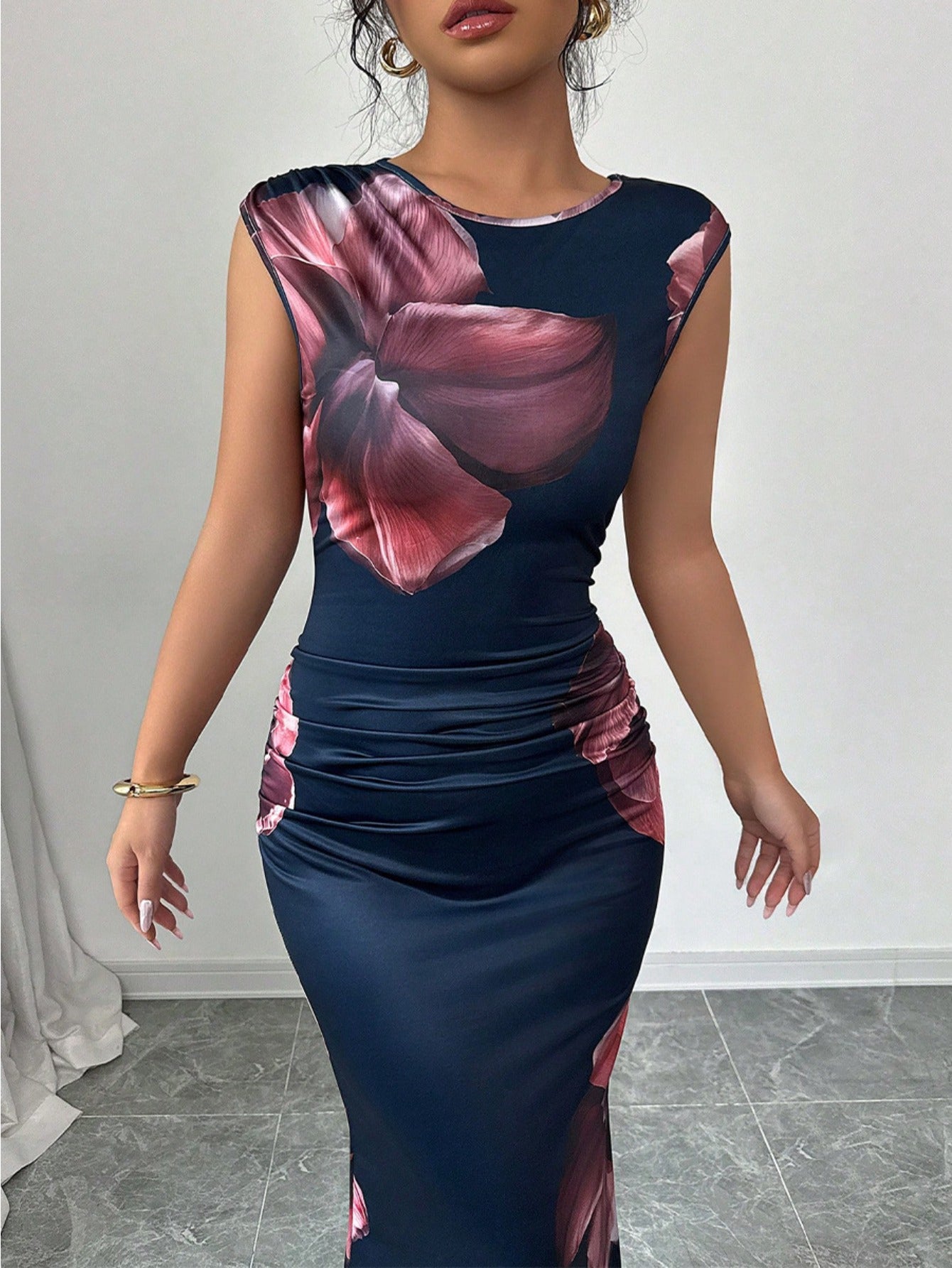 Women's Slim Fit Sleeveless Bodycon Dress - Dark Navy Blue Floral Print A-Line Mid-Length Dress, Machine Washable Elegant Party & Travel Dress for Spring Summer Fall, Tight Fitted Dress, Sophisticated Craftsmanship, Street St