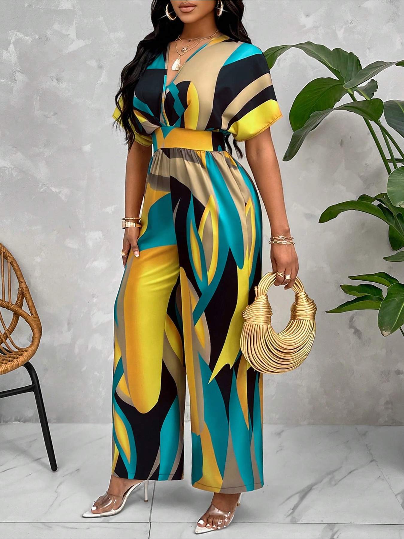 Women's Geometric Print V-Neck Jumpsuit - Short Raglan Sleeves & Smocking Detail, Wide-Leg Long Length, Machine Washable for Spring/Summer/Fall, Resort & Evening Outings, Ladies Rompers And Jumpsuits, Evening Wear, Vneck Styl