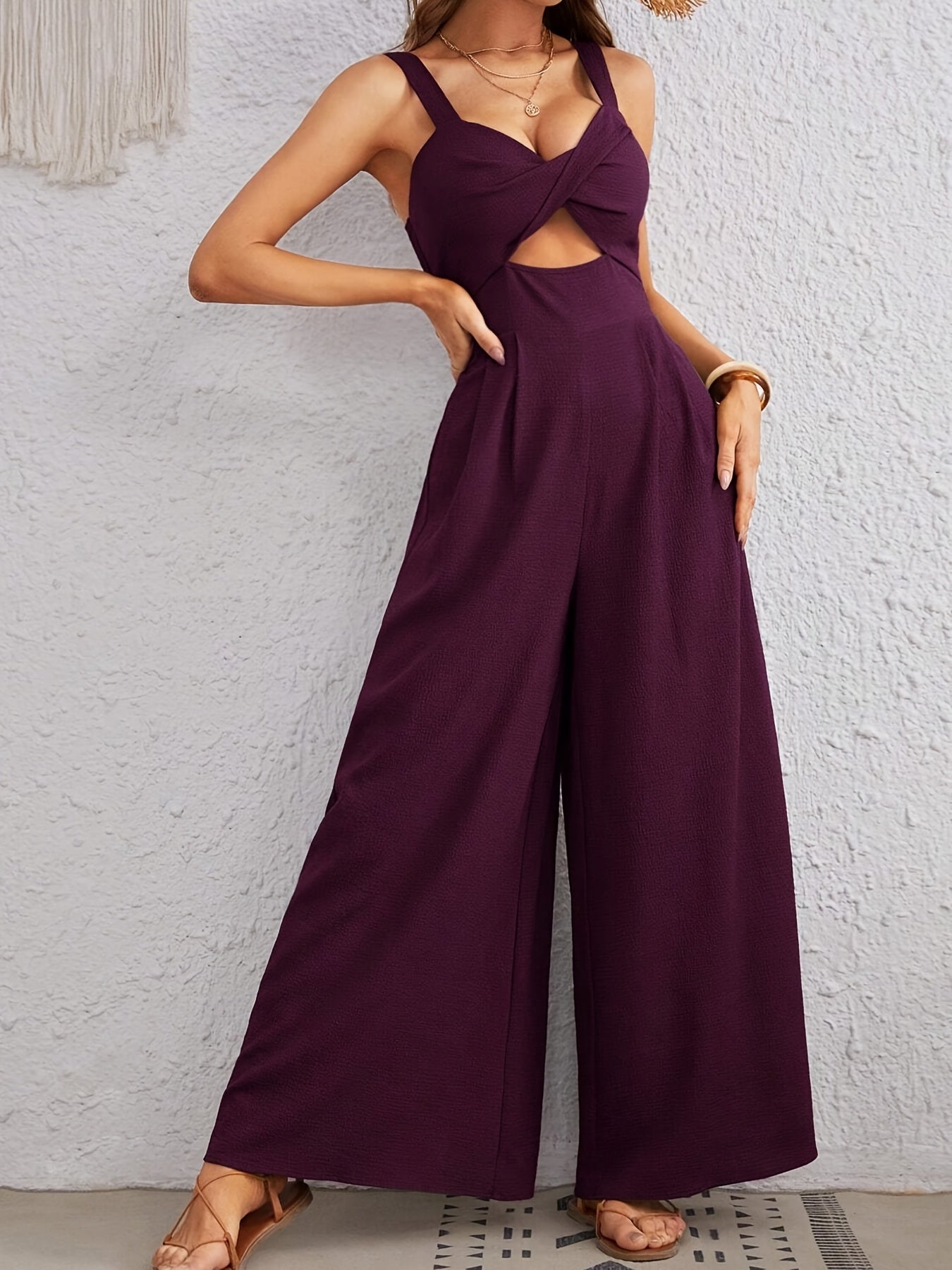 Women'S Elegant One-Piece Overalls Romper - Formal to Casual Outfit, Smocked Front & Waist, Easy-to-Wear Jumpsuit for Parties, Office, Casual Attire - Spring/Fall Clothing, Party Attire, Vneck Design, Flowy Fabric, Office Att