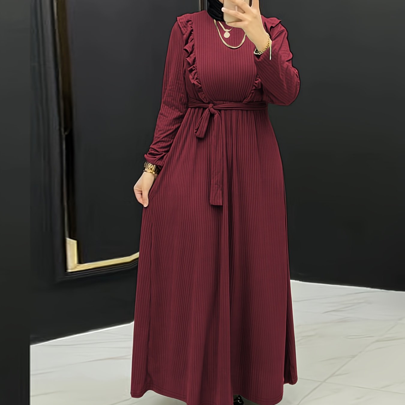 Elegant, Comfortable Solid Color Maxi Dress for Women - Polyester & Spandex Blend, Machine Washable, Belt Detail, Perfect for All Seasons