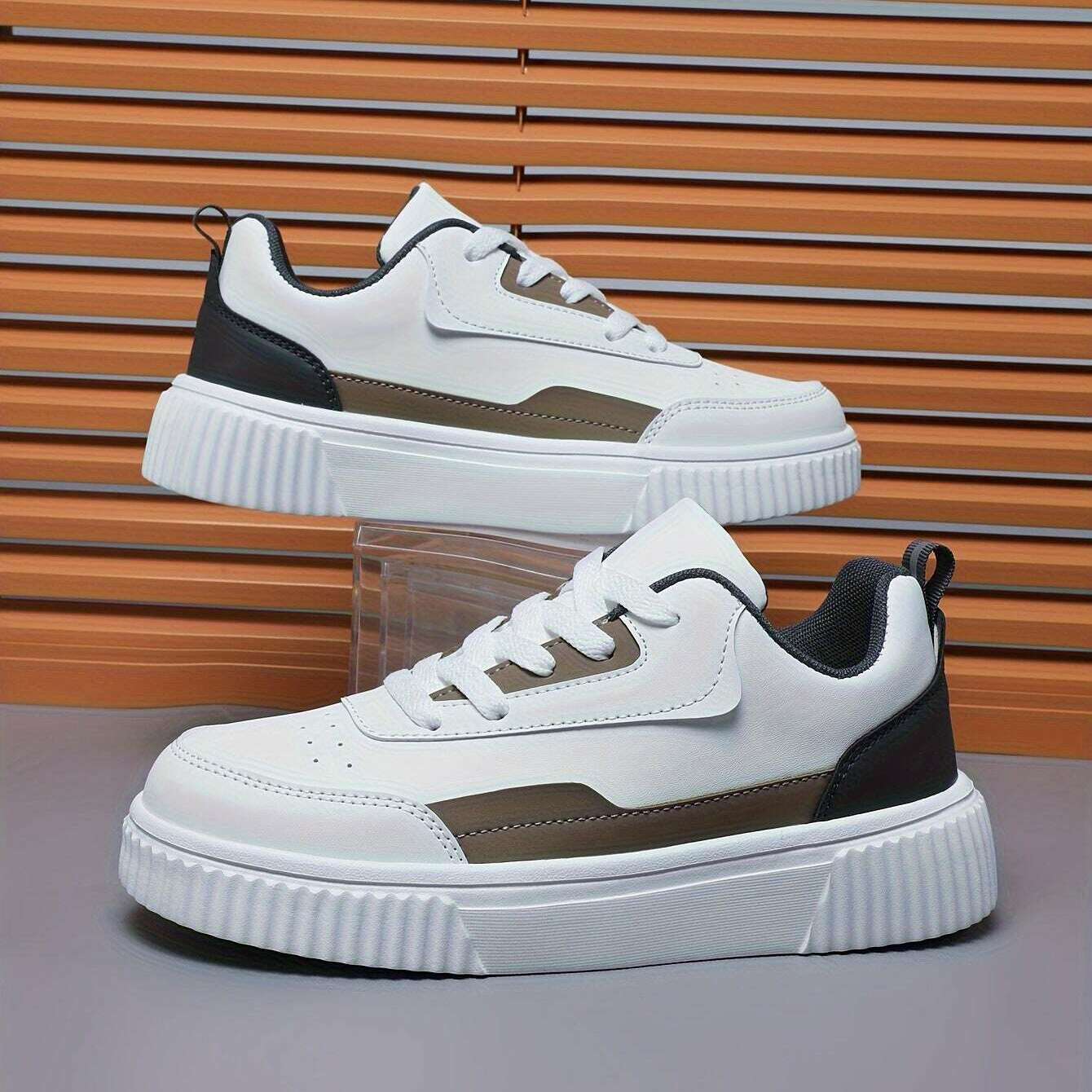 Women's Trendy Skate Shoes Lace-Up Casual Low Top Sneakers