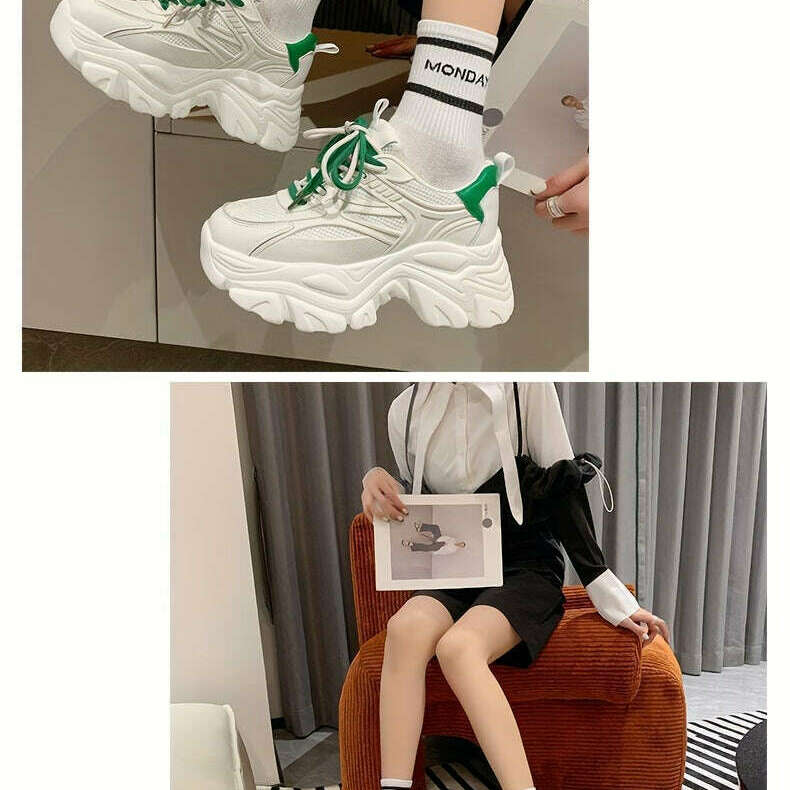 Women's Pure White Sports Shoes