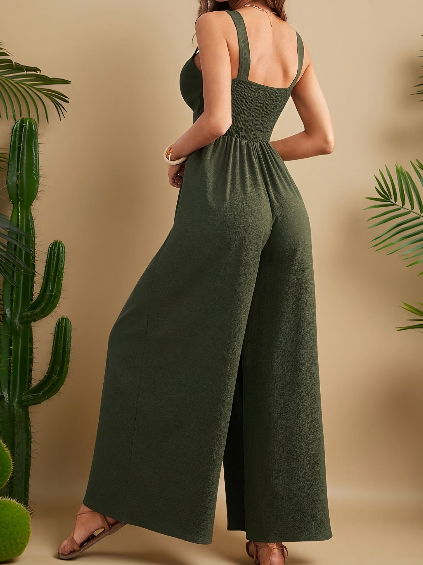 Women'S Elegant One-Piece Overalls Romper - Formal to Casual Outfit, Smocked Front & Waist, Easy-to-Wear Jumpsuit for Parties, Office, Casual Attire - Spring/Fall Clothing, Party Attire, Vneck Design, Flowy Fabric, Office Att