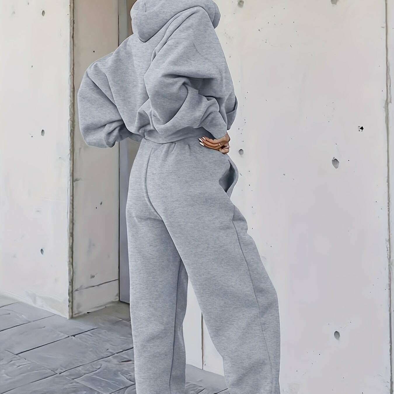 2PCS Oversized Athleisure Set: Hooded Sweatshirt & Sweatpants