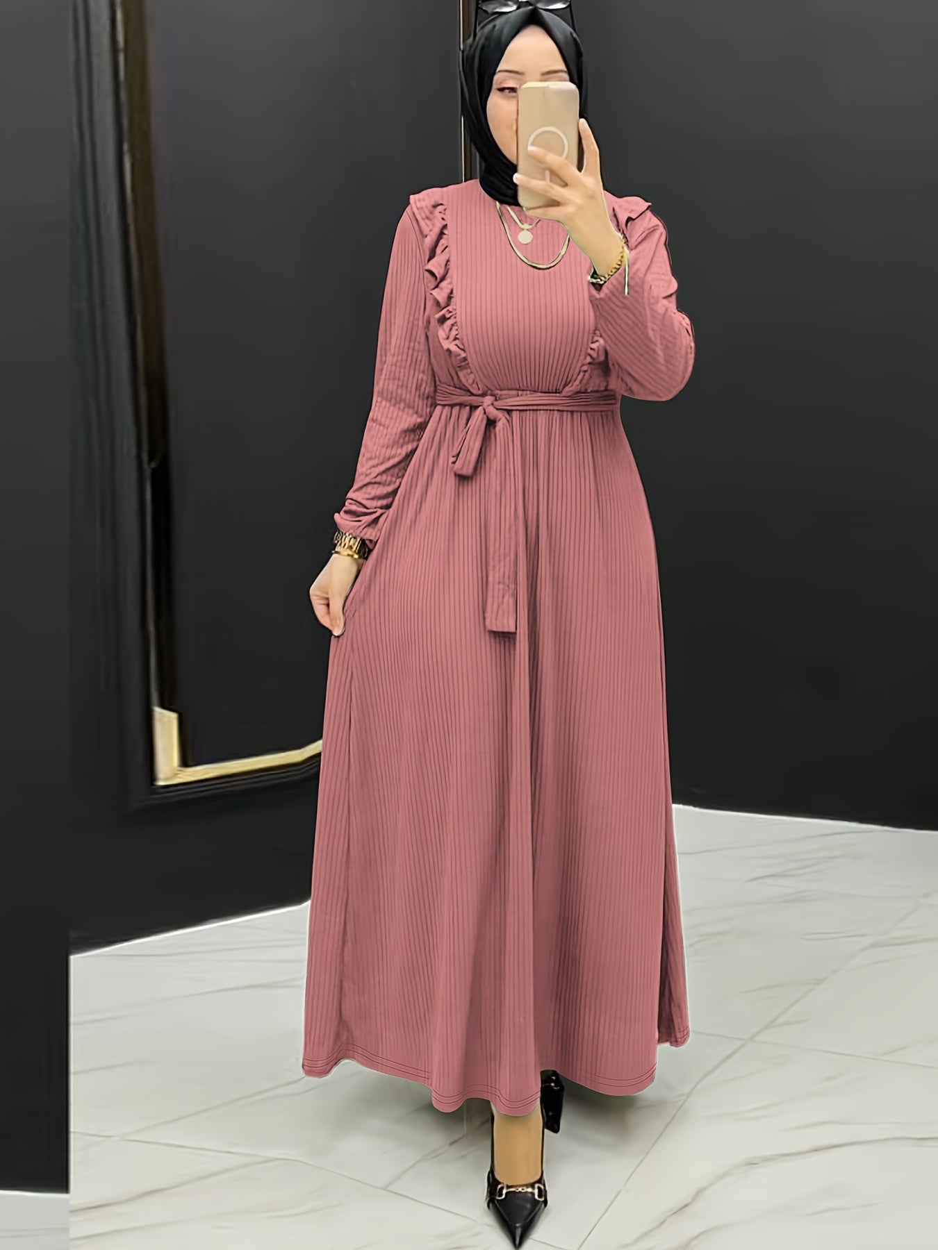 Elegant, Comfortable Solid Color Maxi Dress for Women - Polyester & Spandex Blend, Machine Washable, Belt Detail, Perfect for All Seasons