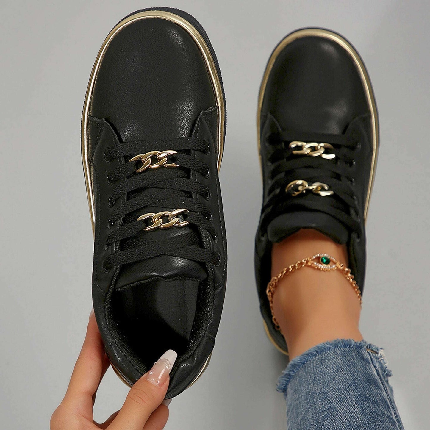Comfy Low-Top Canvas Women's Sneakers