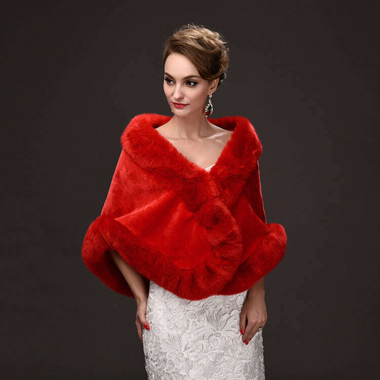 Elegant Faux Fur Bridal Wrap – Perfect for Winter Weddings