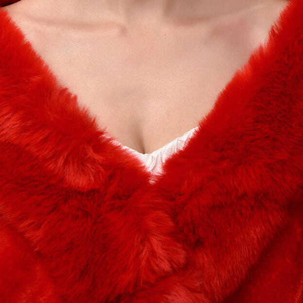 Elegant Faux Fur Bridal Wrap – Perfect for Winter Weddings