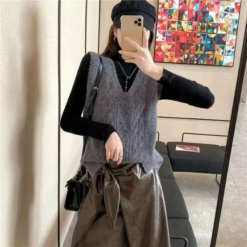 2024 Women's Knitted Vest: V-Neck, Sleeveless Pullover - D&M Boutique