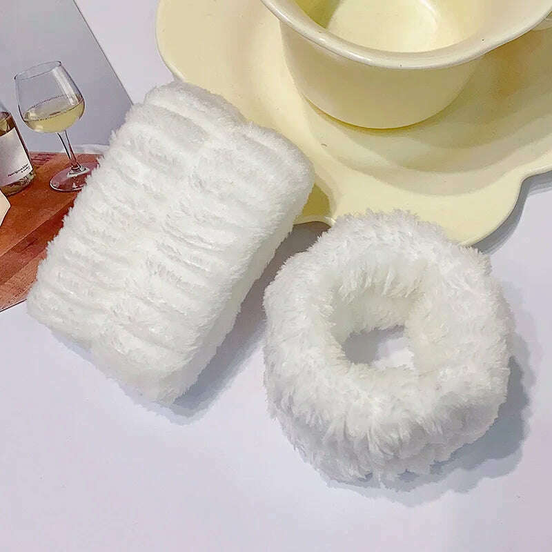 Women’s Microfiber Wrist Washband