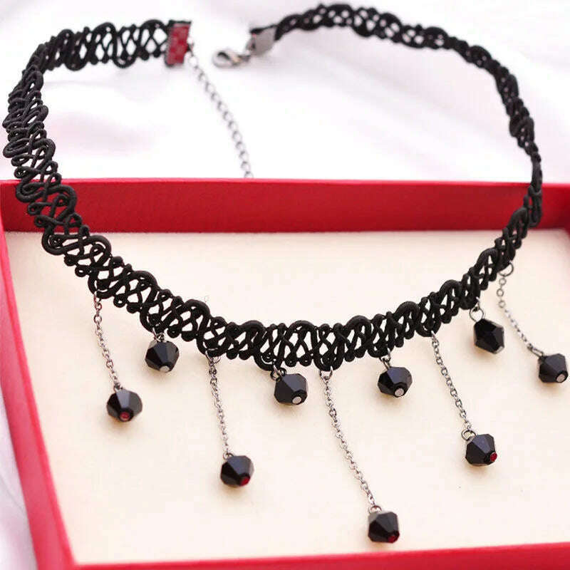 Short Black Crystal Pendant Necklace for Women Tassel Woven Lace Choker Sexy Pretty Neck Braided Band Necklace Adornment Necklac