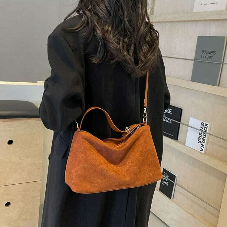 2024 Advanced Retro Textured Shoulder Bag - Large Capacity