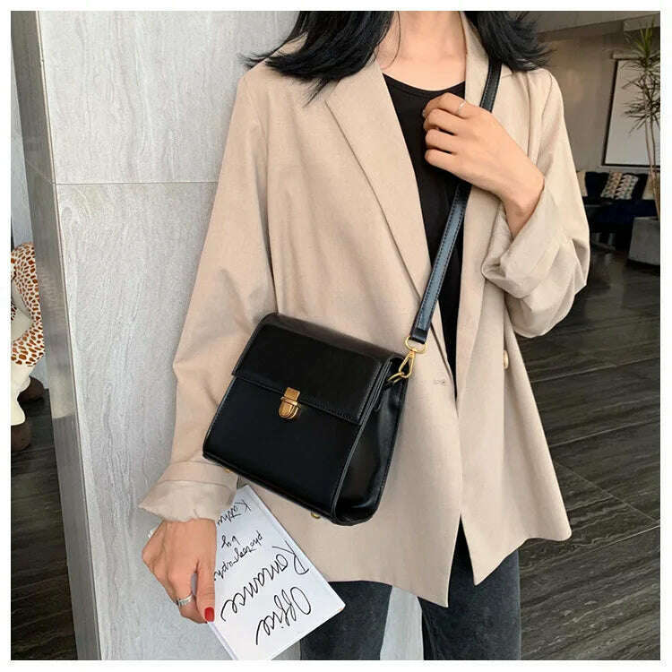 2024 Luxury Leather Woven Handbag with Pearls - New Design