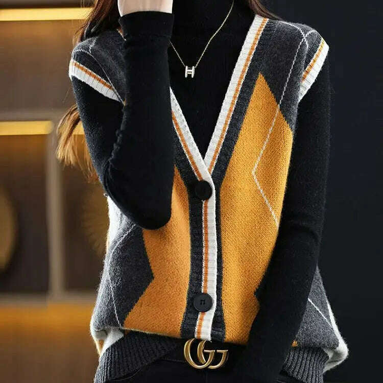2024 Women's Casual Korean Style Knitted Cardigan Vest - D&M Boutique