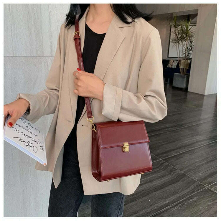2024 Luxury Leather Woven Handbag with Pearls - New Design