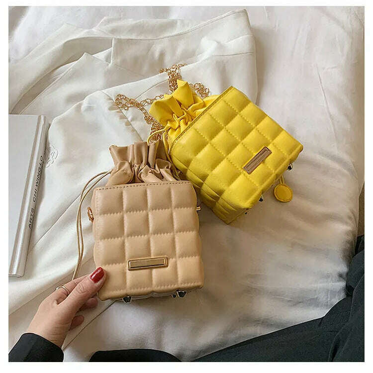 Trendy Checker Drawstring Crossbody Bag with Chain Strap
