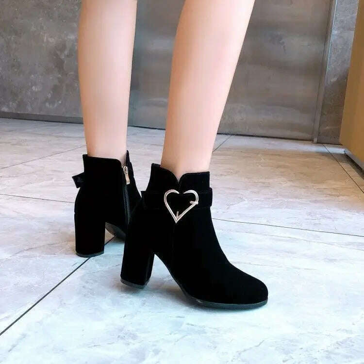 Women's Chunky Heeled Ankle Boots – Side Zipper