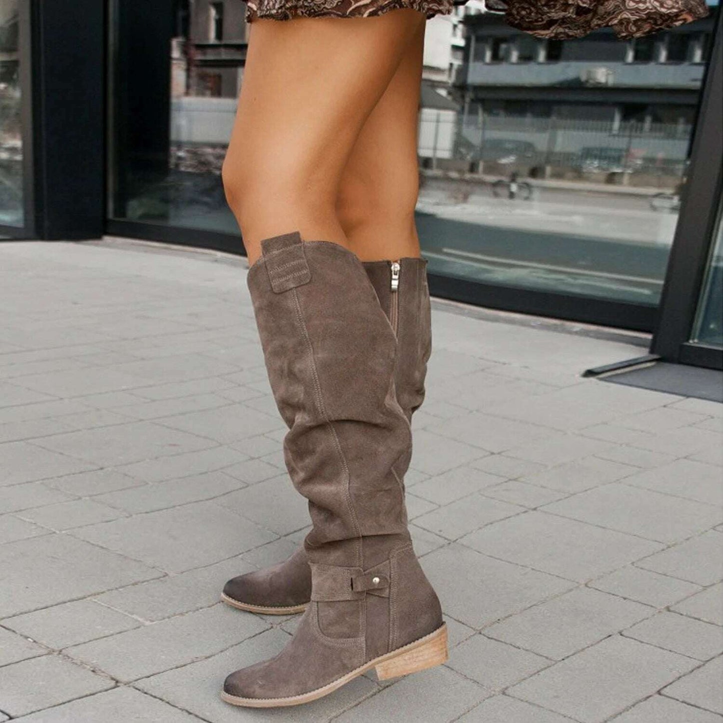 Women’s Retro Knee-High Boots – Low Heel & Zipper