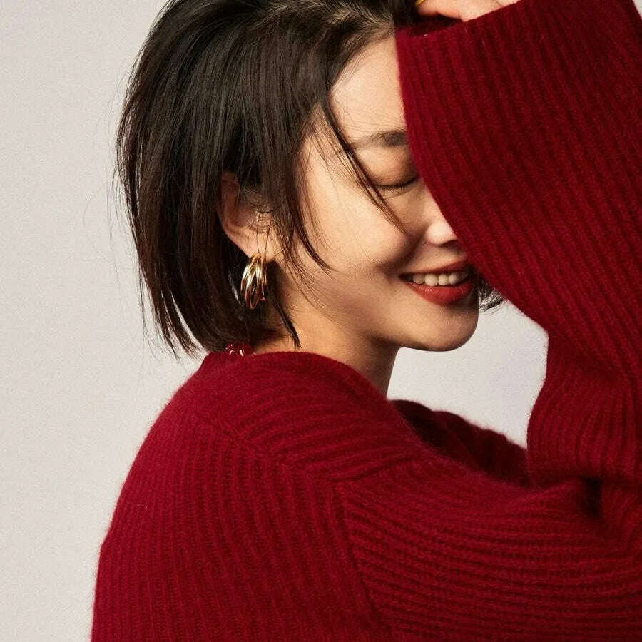 100% Cashmere Turtleneck Sweater – Loose Long Sleeve - D&M Boutique