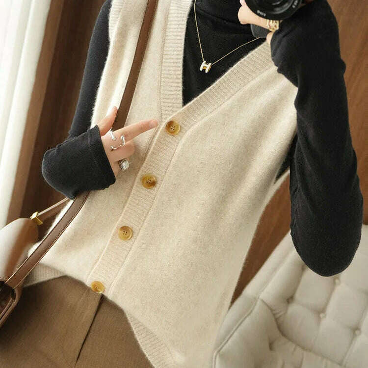 2024 Women's Cashmere Sleeveless Sweater Vest - D&M Boutique
