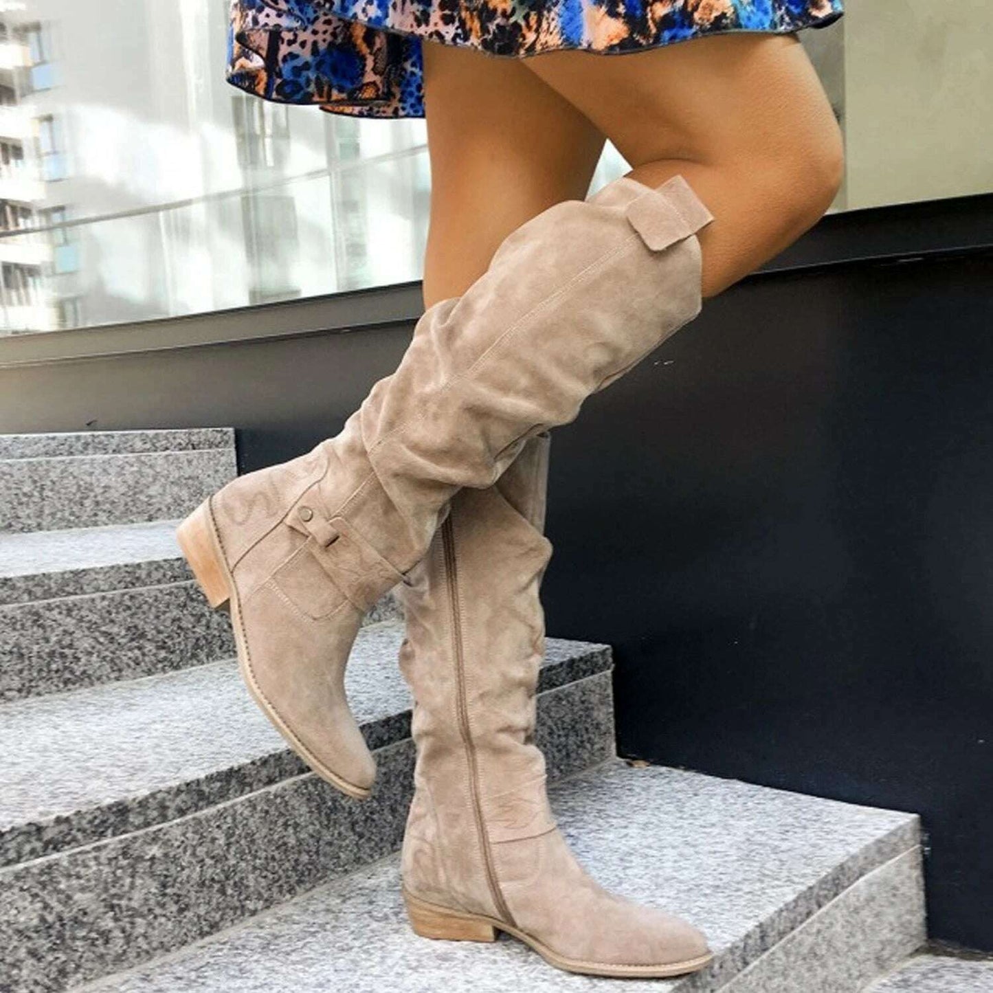 Women’s Retro Knee-High Boots – Low Heel & Zipper