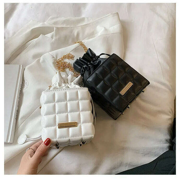 Trendy Checker Drawstring Crossbody Bag with Chain Strap