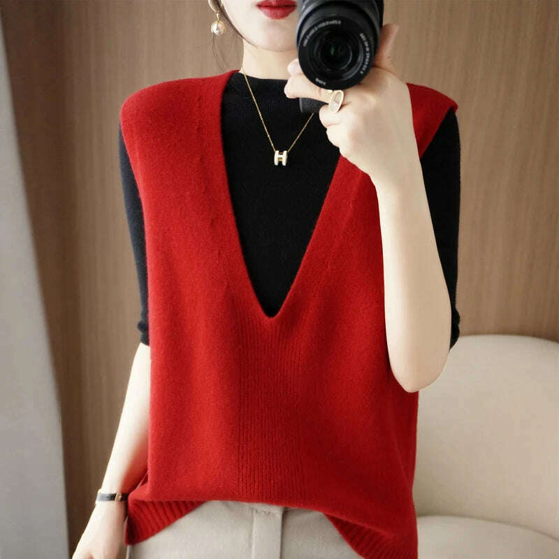 Autumn Knit V-Neck Vest – Loose, Solid, Stylish Layering - D&M Boutique