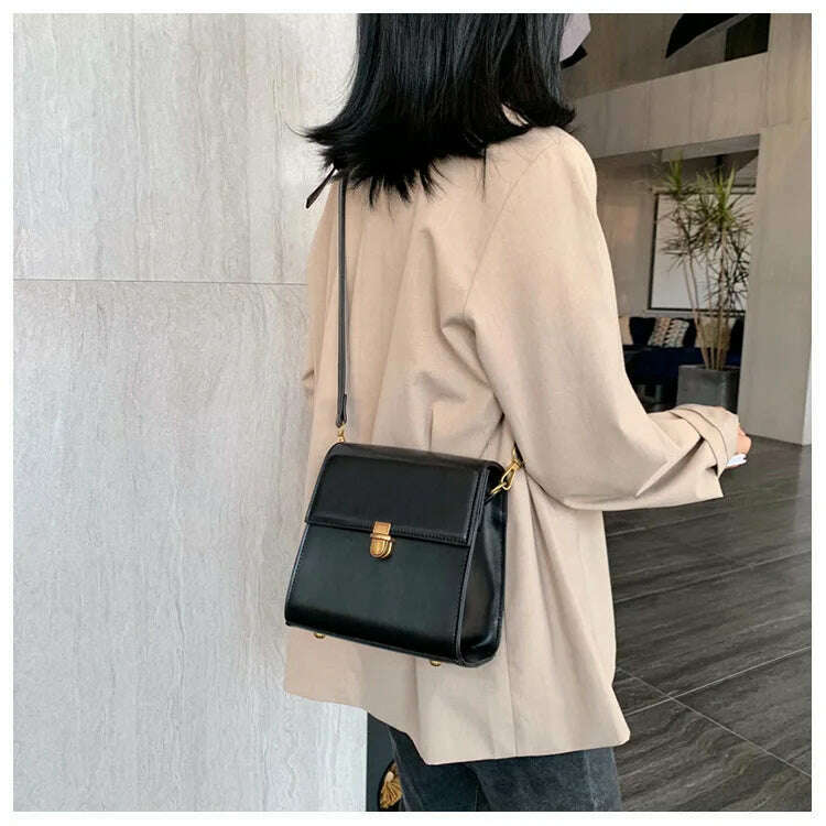 2024 Luxury Leather Woven Handbag with Pearls - New Design