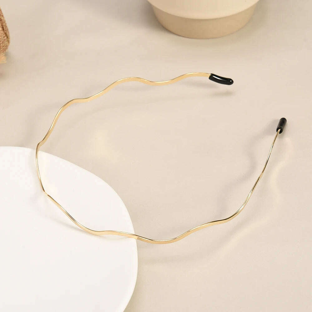 2025 Fashion Women Gold Metal Wave Bending Hairband.
