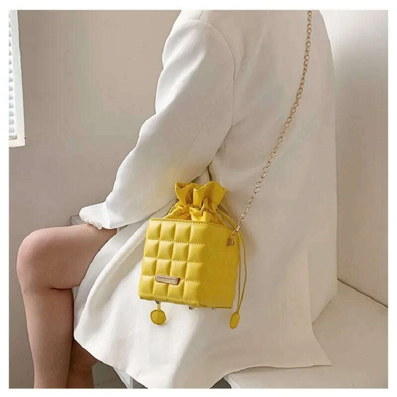 Trendy Checker Drawstring Crossbody Bag with Chain Strap