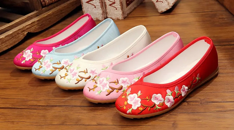 Comemore Embroidered Flats - Stylish & Comfortable