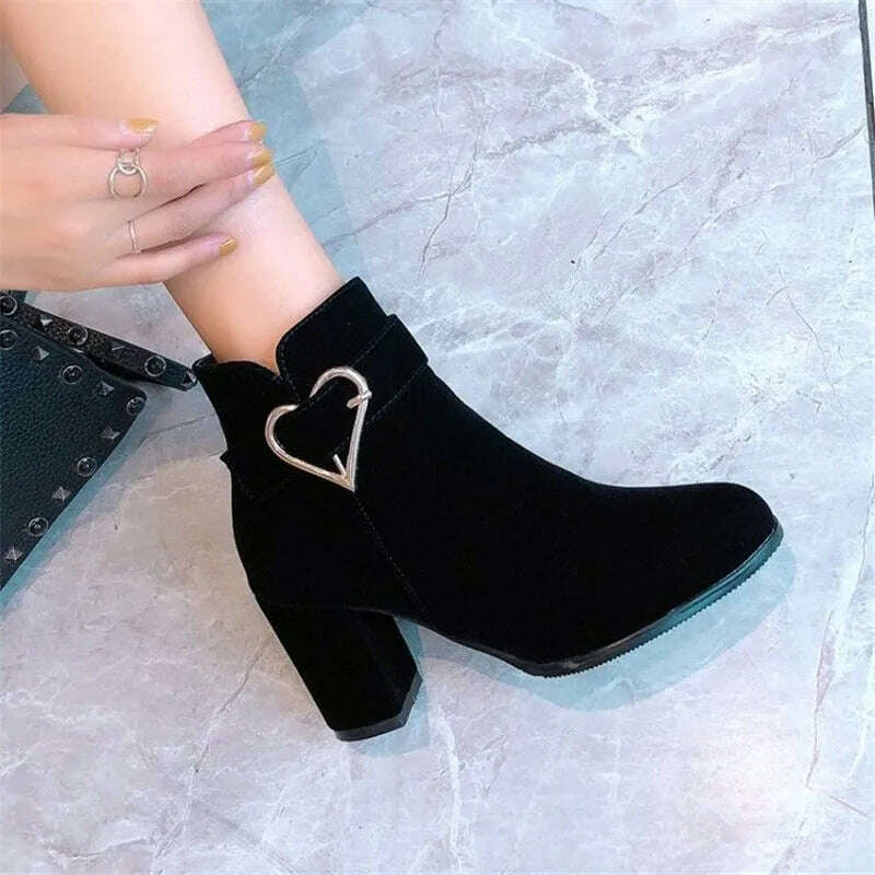 Women's Chunky Heeled Ankle Boots – Side Zipper
