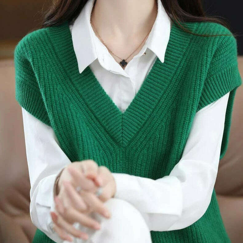 Knitted Vest Jacket – V-Neck, Sleeveless, Wool Blended Top