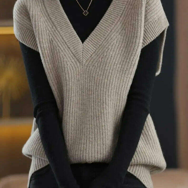Knitted Vest Jacket – V-Neck, Sleeveless, Wool Blended Top