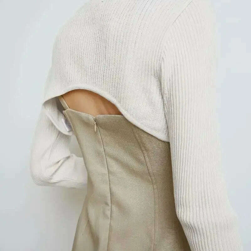 Long Sleeve Crop Top: Y2K Aesthetic, O-Neck, Knitted T-shirt