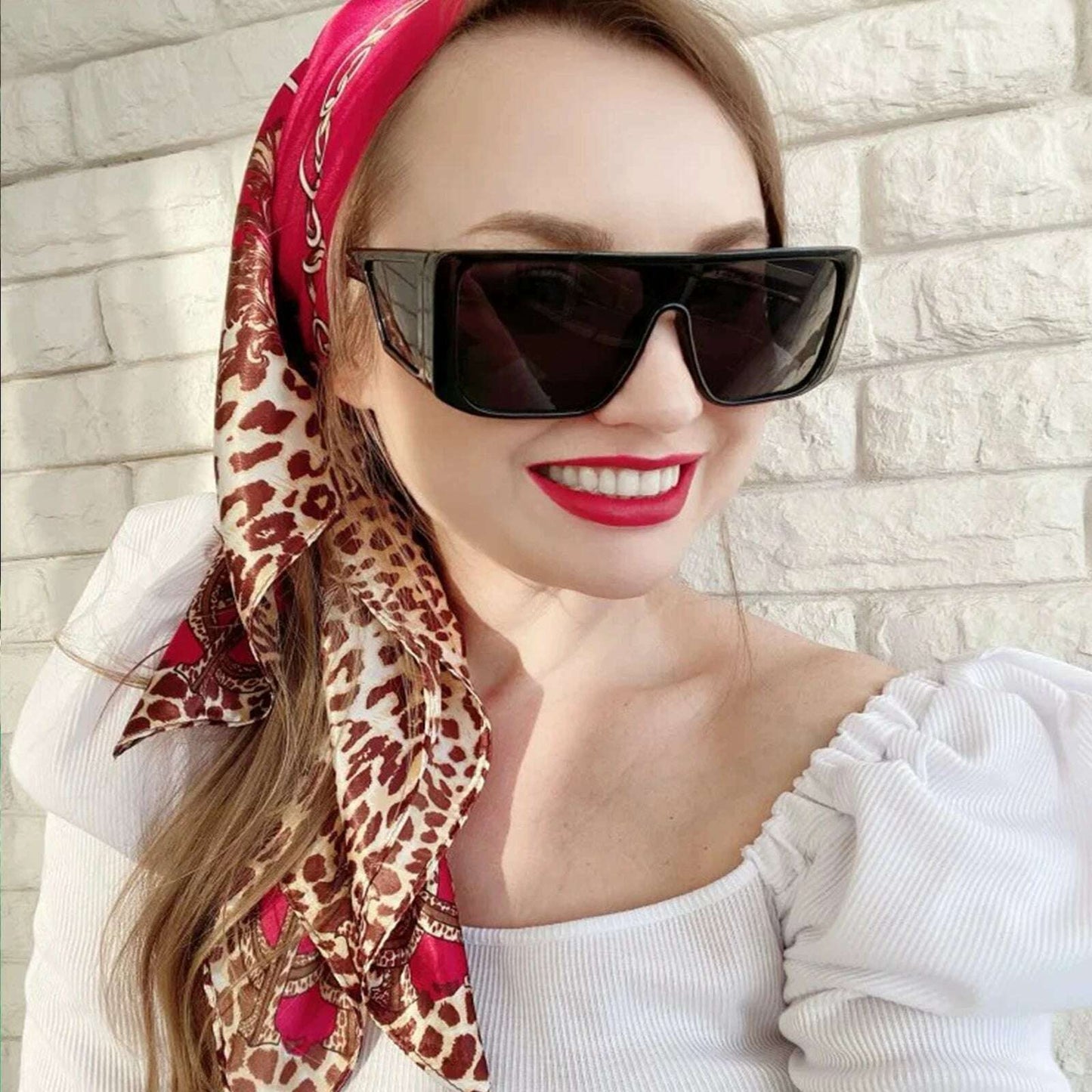 90*90CM Shawls Fashion Beach Sunscreen Silk Scarves 2023 Europe And America Kerchief Popular Print Square Bandannas