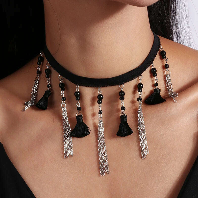 Fashion Sexy Black Velvet Chokers Necklaces Punk Style Statement Crystal Love Hearts Necklace For Women Party Jewelry
