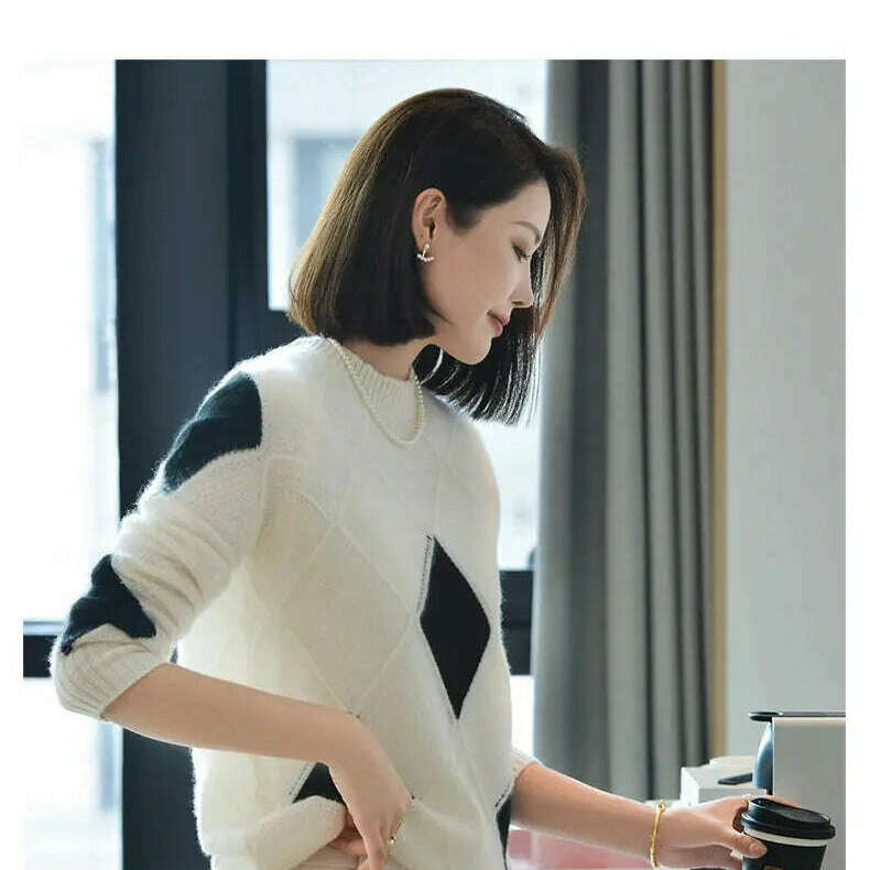 100% Wool O-Neck Sweater: Women’s Autumn/Winter Pullover - D&M Boutique