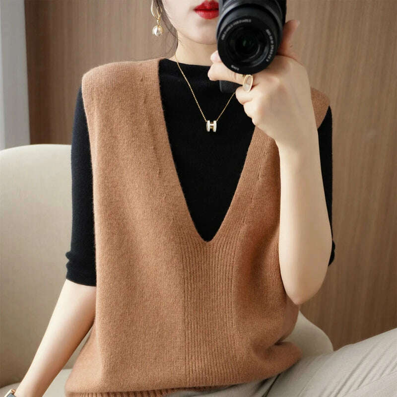 Autumn Knit V-Neck Vest – Loose, Solid, Stylish Layering - D&M Boutique