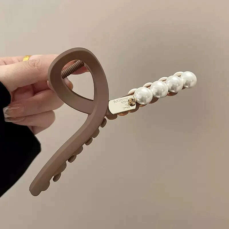 Vintage Korean Pearl Hair Claw Clip