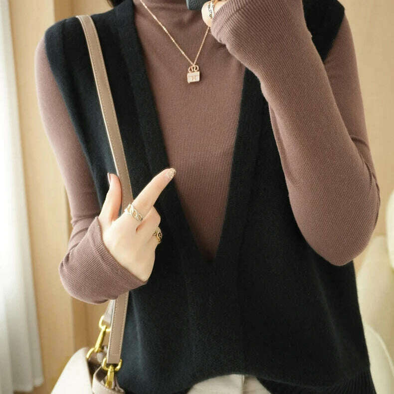 Autumn Knit V-Neck Vest – Loose, Solid, Stylish Layering - D&M Boutique
