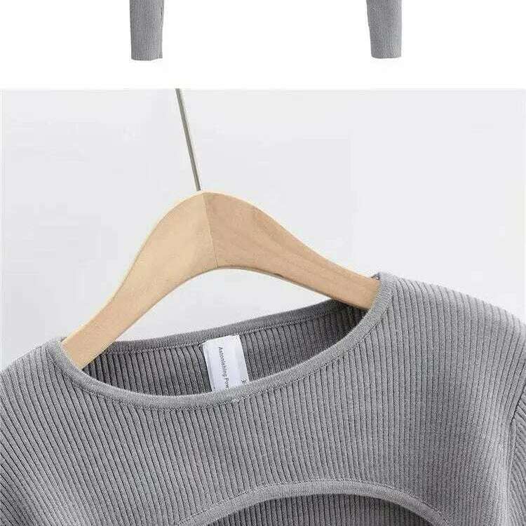 Long Sleeve Crop Top: Y2K Aesthetic, O-Neck, Knitted T-shirt